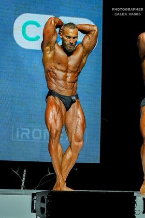 CLASSIC PHYSIQUE +178
